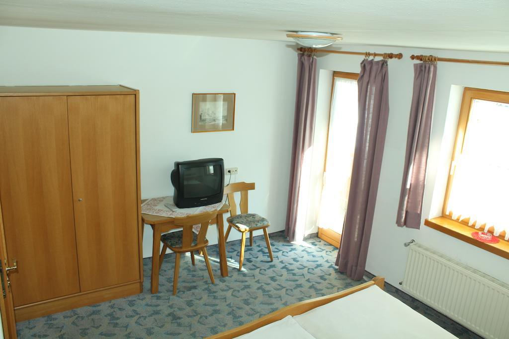 Appartement Pension Grasser Bad Kleinkirchheim Oda fotoğraf